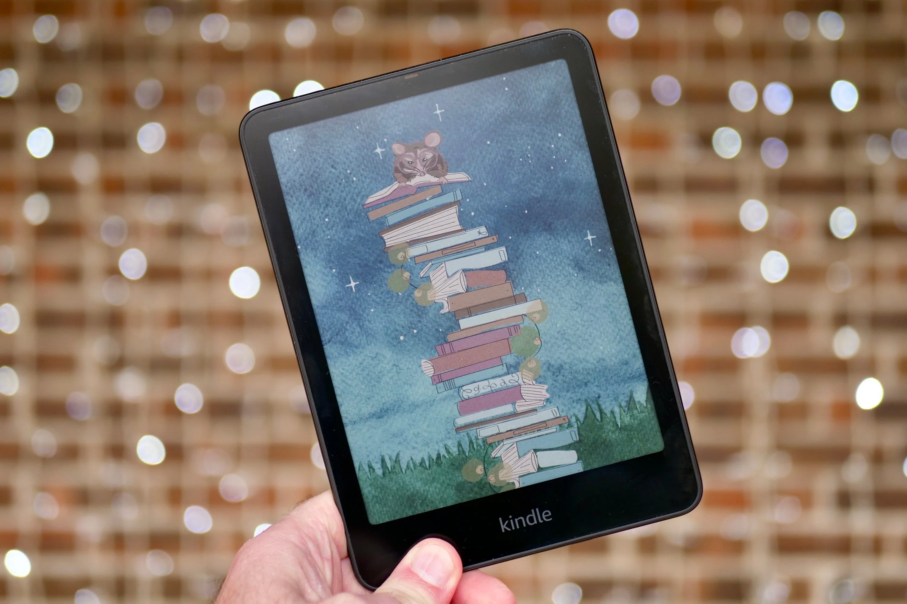 The Amazon Kindle Colorsoft Signature Edition's cover screen.