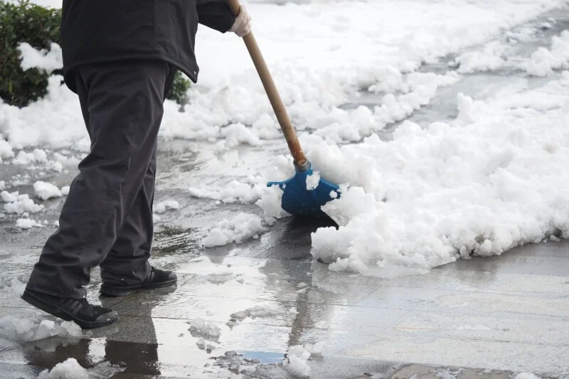 Hackers shoveled snow for company, were rewarded with network admin access
