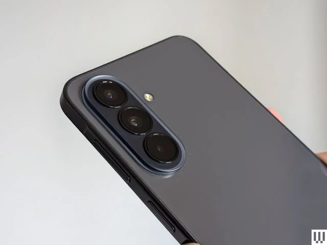 Image may contain Electronics Mobile Phone Phone and Speaker