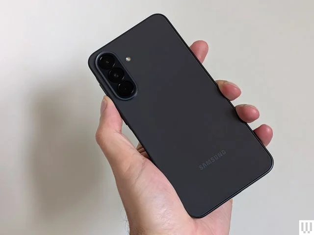 Image may contain Electronics Mobile Phone Phone and Iphone